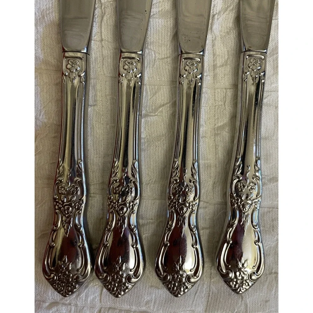 Oneida Stainless Kennett Square Distinction Deluxe HH 4 Dinner Knives